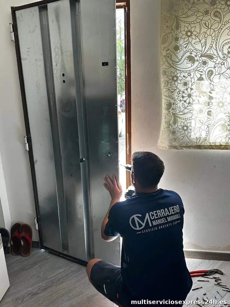 Manuel Miragall | Cerrajero