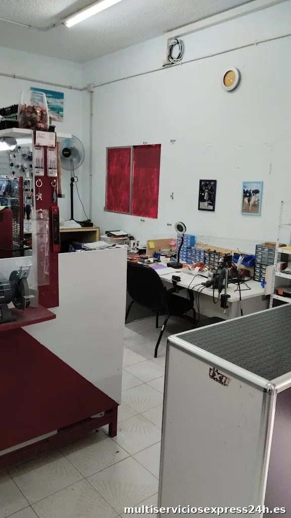 C. Cerrajero Urgente 24 Horas